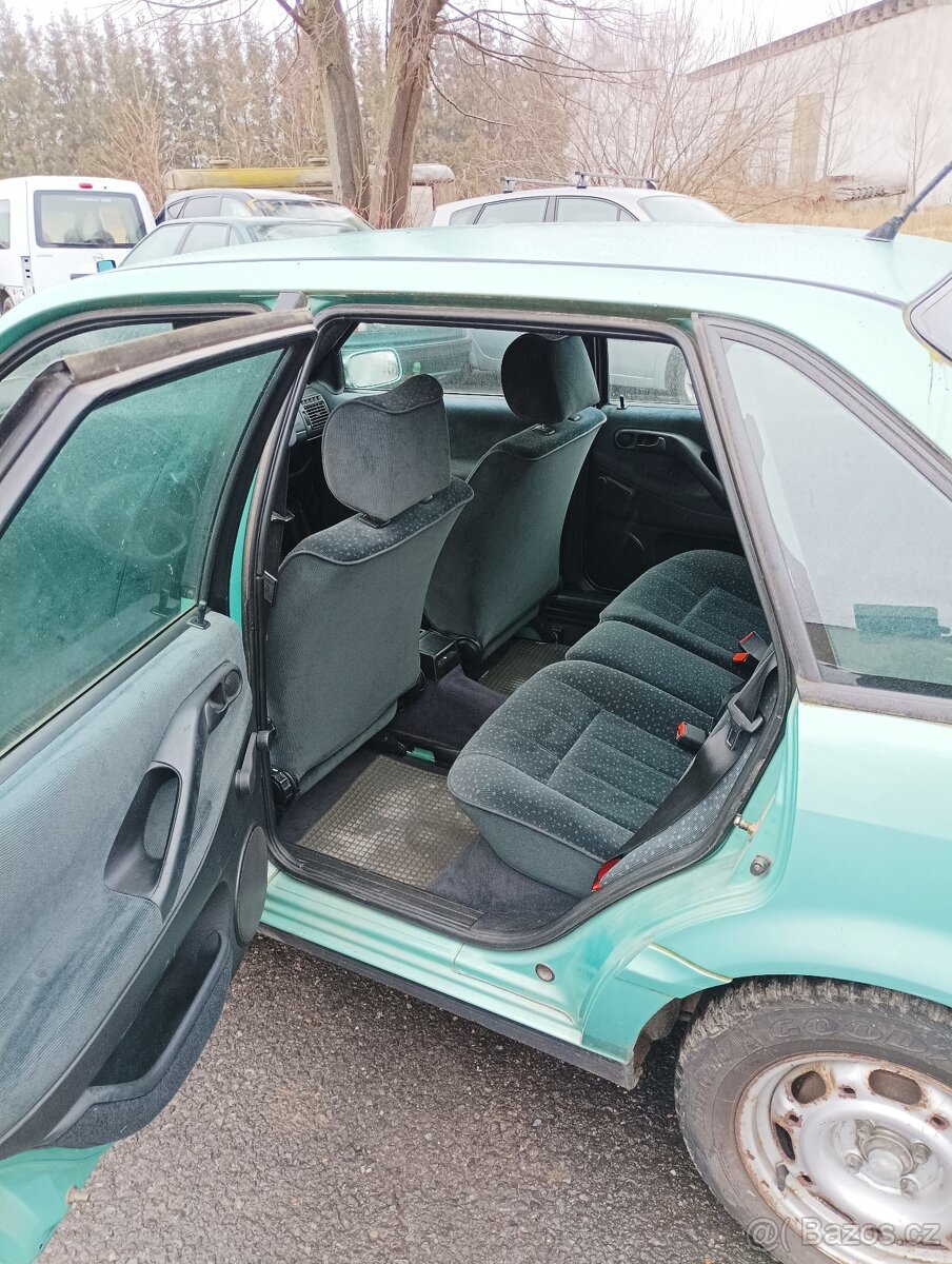 VW Passat B4 1,8i - 6