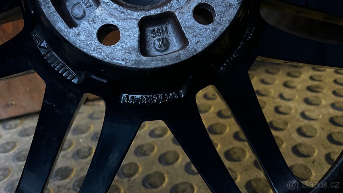 Prodám originál al.kola Audi - 6