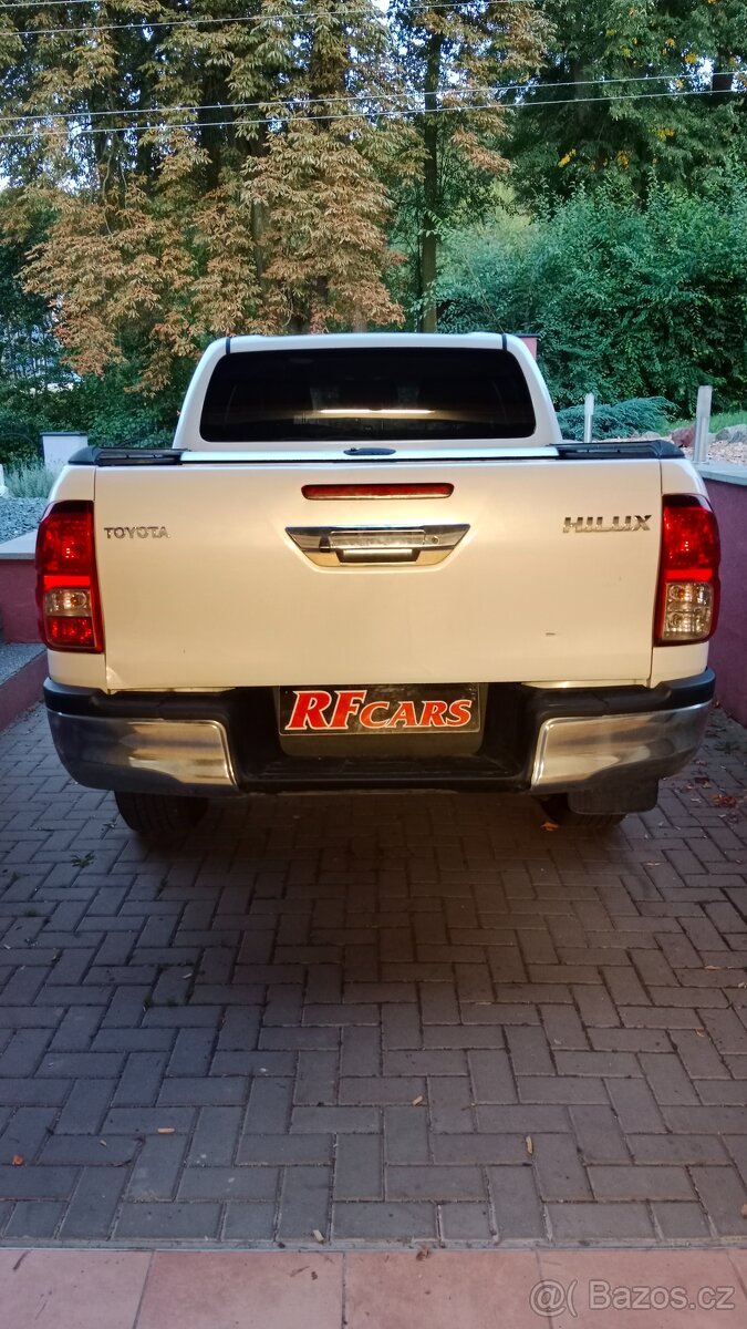 Toyota Hilux 2.4D-4D 110kW, AUTOMAT, 4x4, KOUPENO NOVÉ ČR - 6