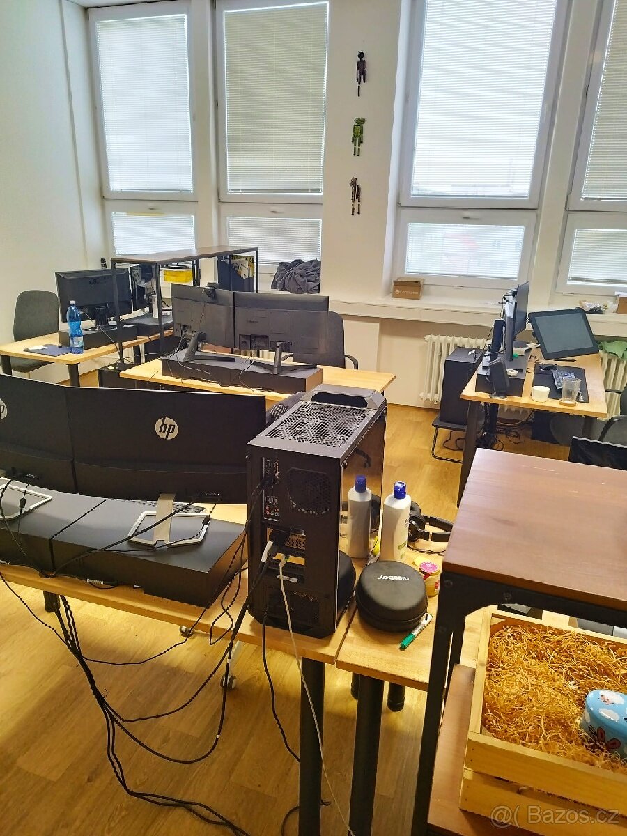 PRONÁJEM KANCELÁŘSKÝCH PROSTOR - 6