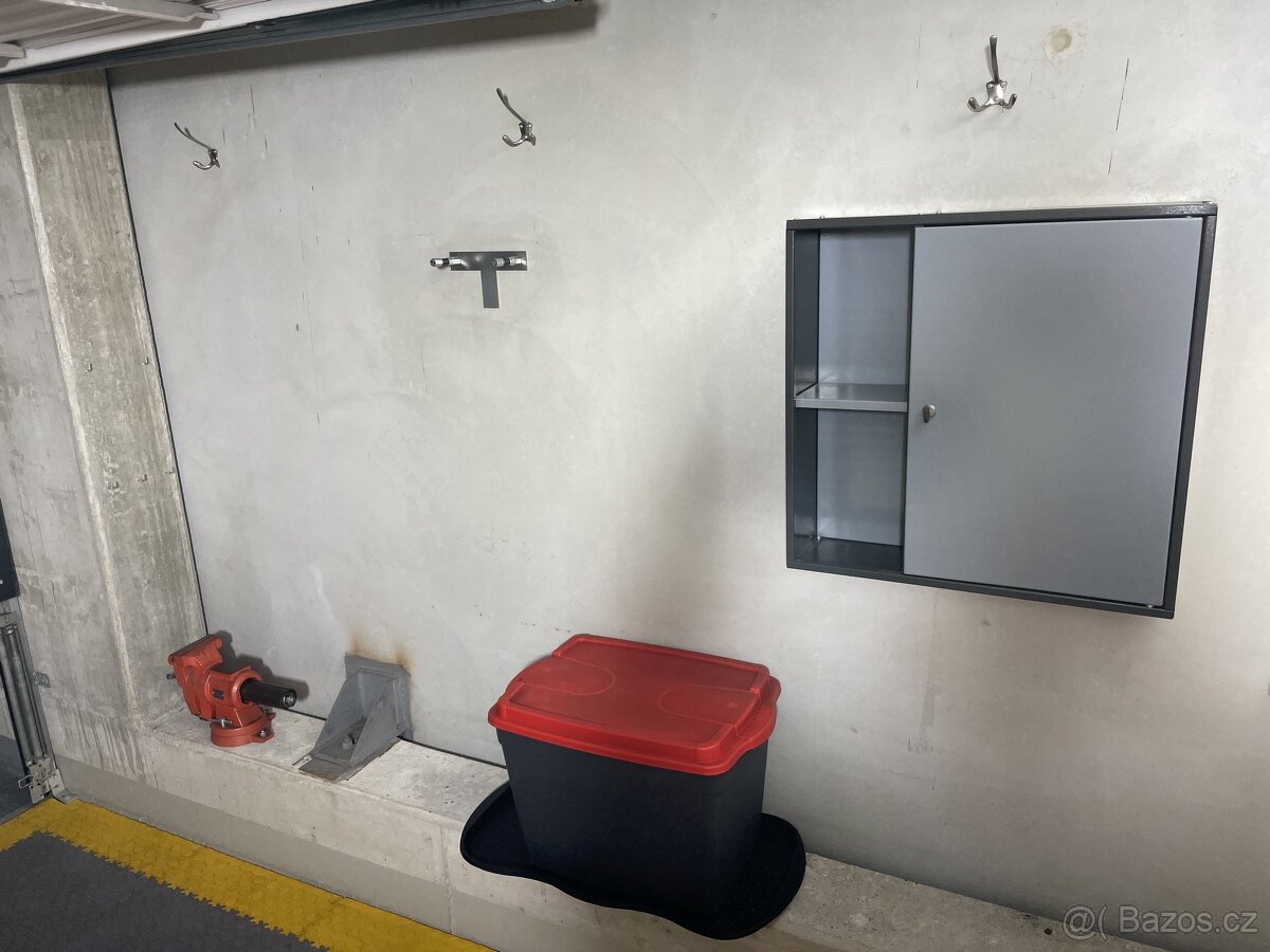 Pronájem garáže - 6
