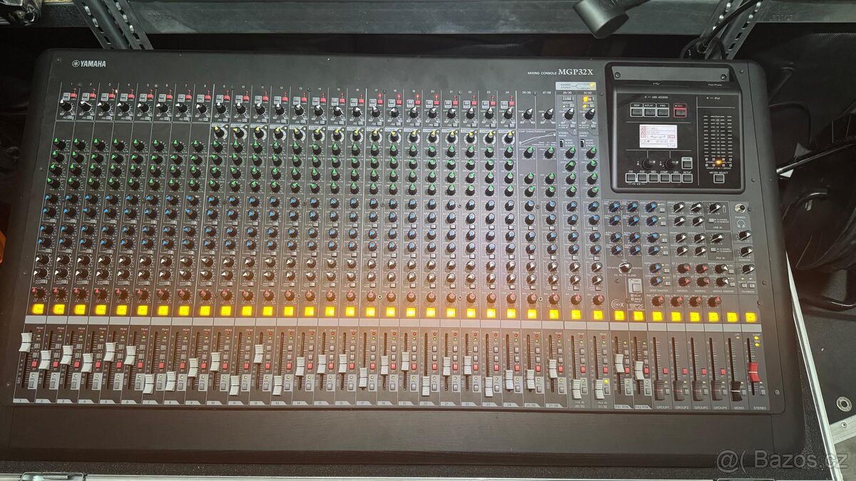 Mix.pult Yamaha MGP32X+Case Yamaha+lampička - 6