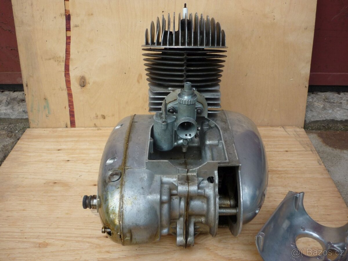 ČZ 128/453 nový motor uloženka - 6