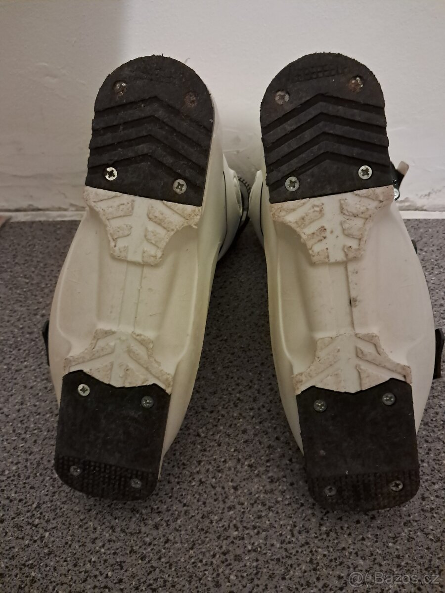 Lyžařske boty Salamon 24/24,5 - 6