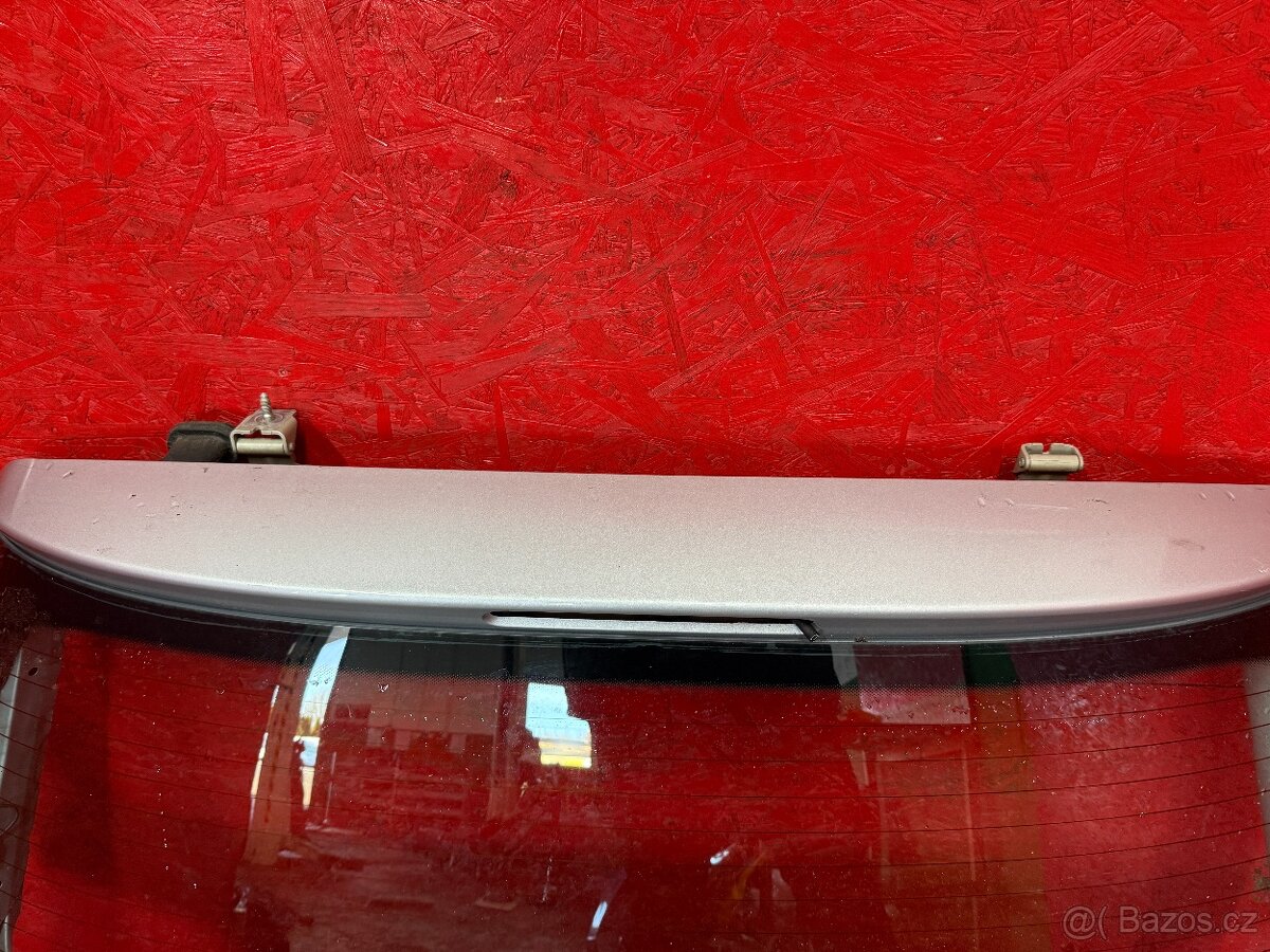 PÁTÉ DVEŘE KUFRU PEUGEOT 307 HATCHBACK - 6