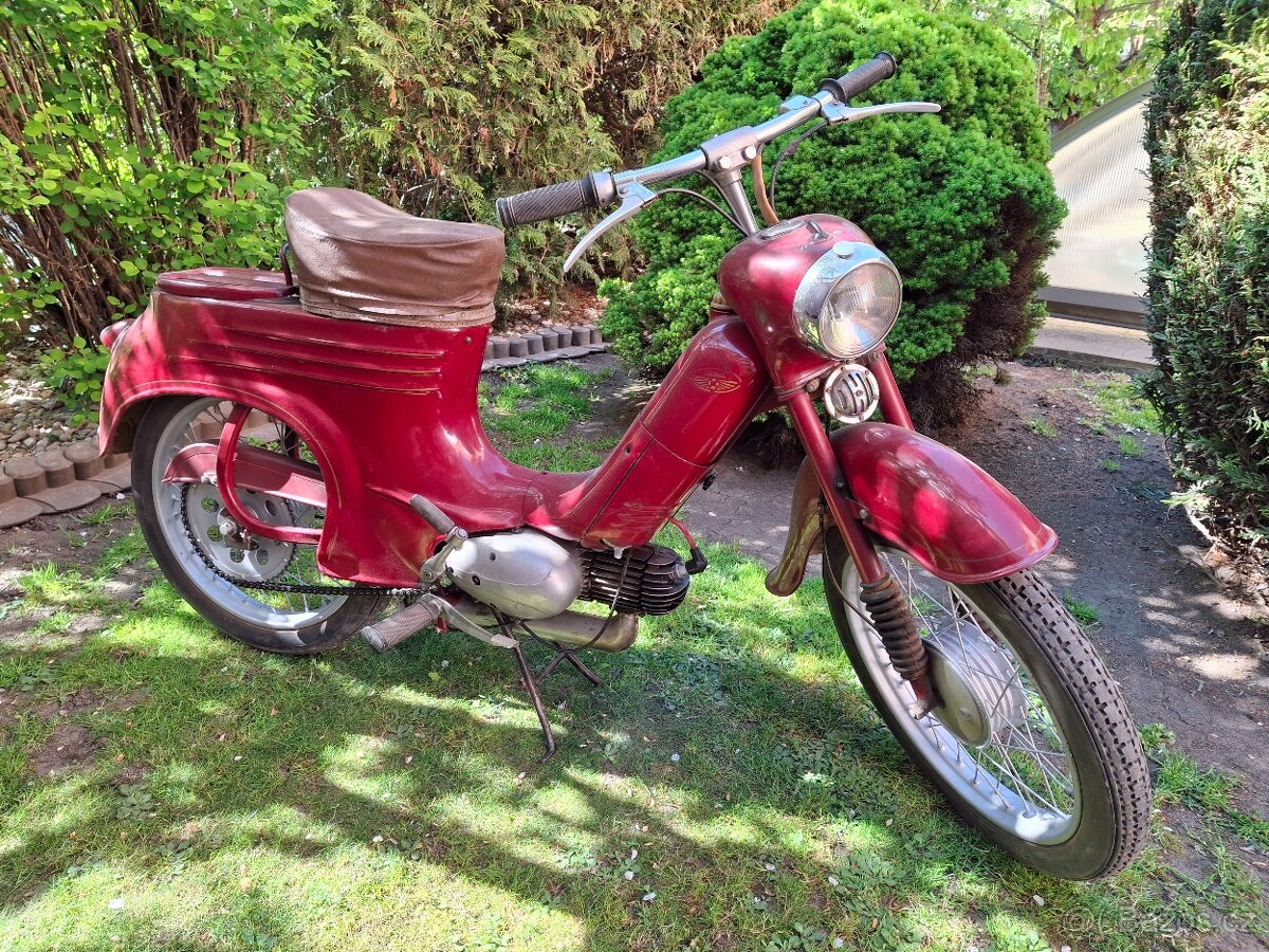 Jawa 555 Pařez - 6
