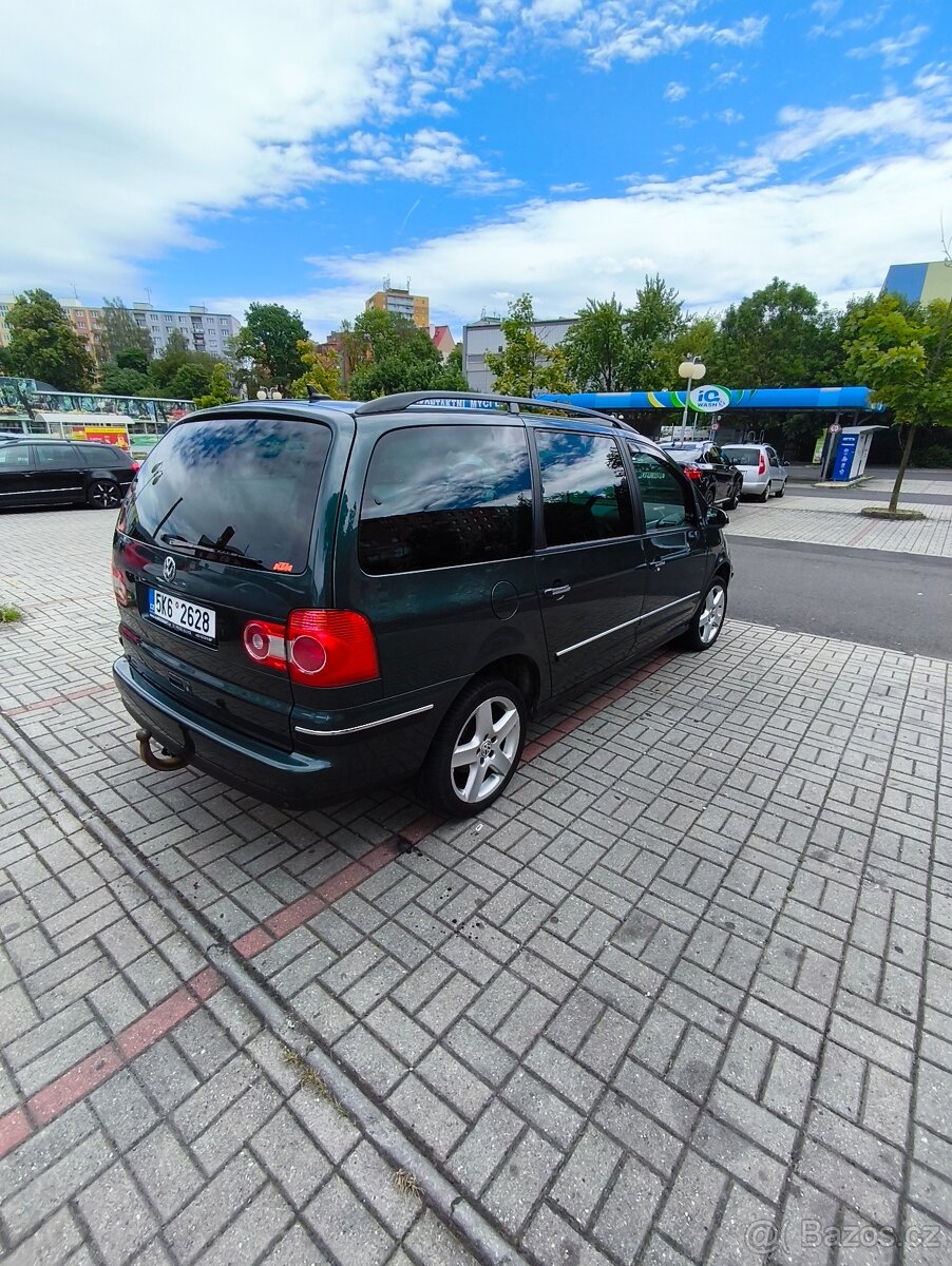 VW Sharan 2.0 TDI 7míst - 6
