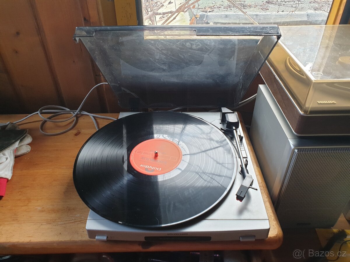 Gramofon Philips, Universum - 6