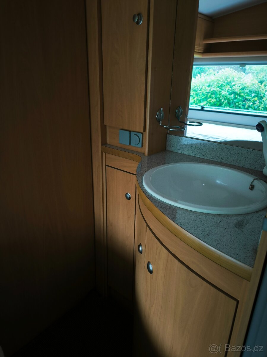 Karavan - Knaus Wilk Sport 490- PŘEDSTAN - 6