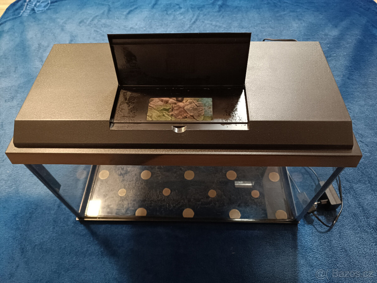 Akvárium 63 litrů s příslušenstvím - 6