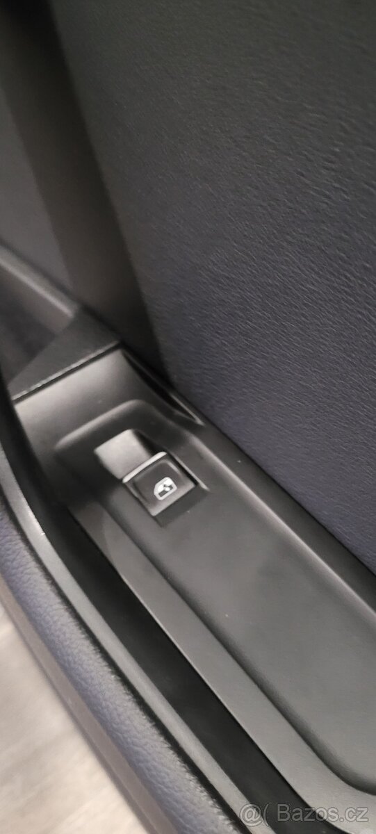 Škoda superb 3 - tapeciry roletky - 6