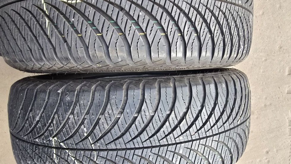 Celoroční pneumatiky 215/55/17 Good Year - 6