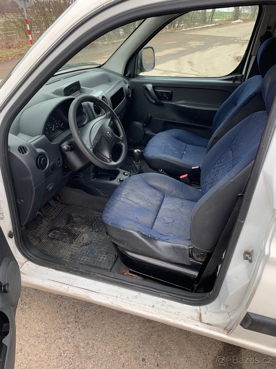 Peugeot partner 1.6 benzín - 6