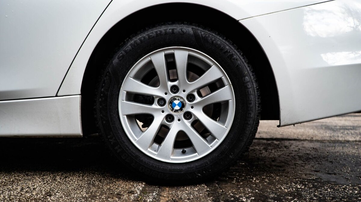 BMW Rad 3 318d e90 - 6