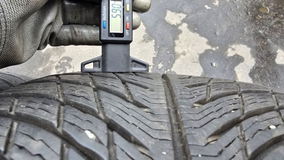 Zimní pneu 245/40/18 Michelin - 6