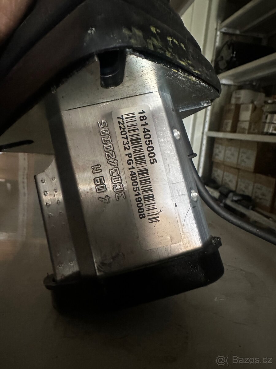 Joysticky na Minibagry Bobcat - 6