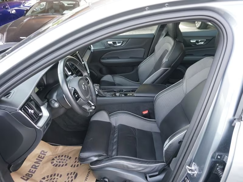 Volvo S60 T5 AWD R-Design Pro - 6