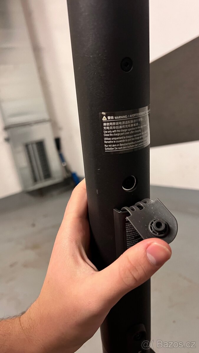 Elektrická koloběžka Ninebot by Segway Kickscooter ES2 - 6