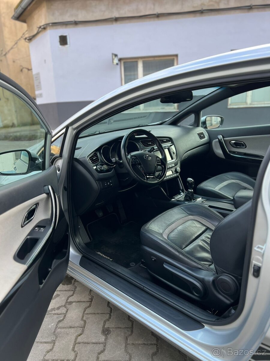 Kia PRO Seed 2013 1.6 CRDI - 6