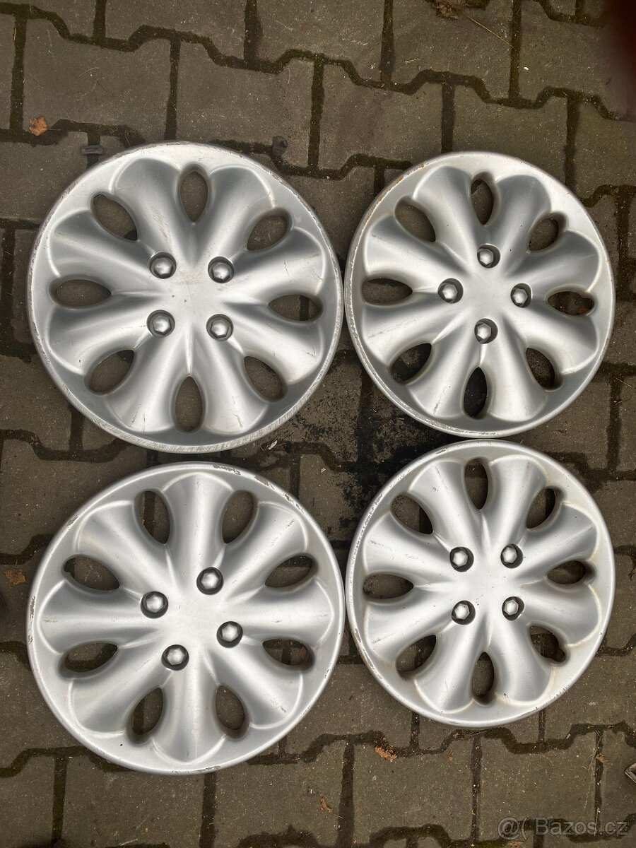 liché pneu a poklice 15" 4ks - 6