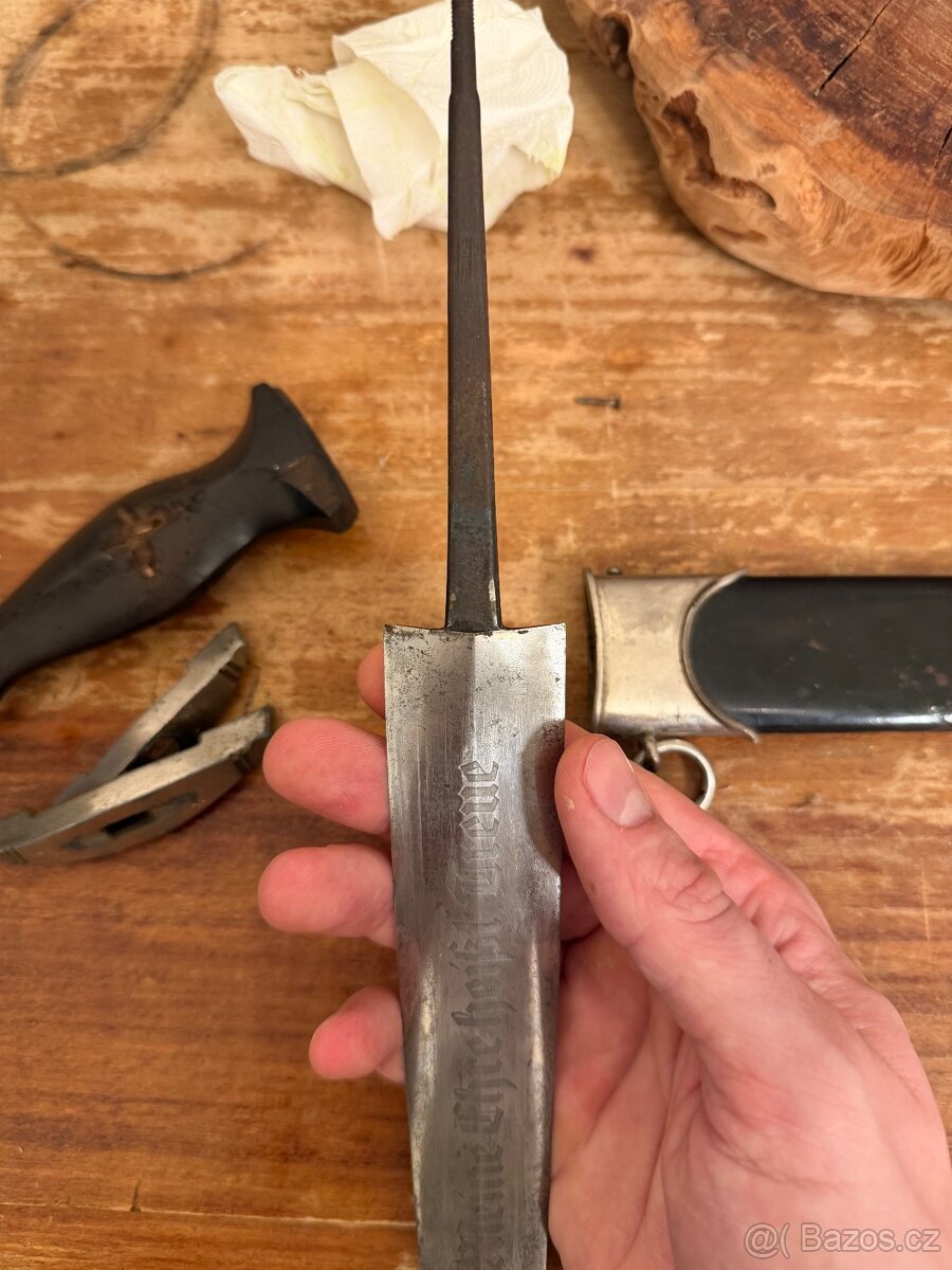 Důstojnická dýka SS - 6