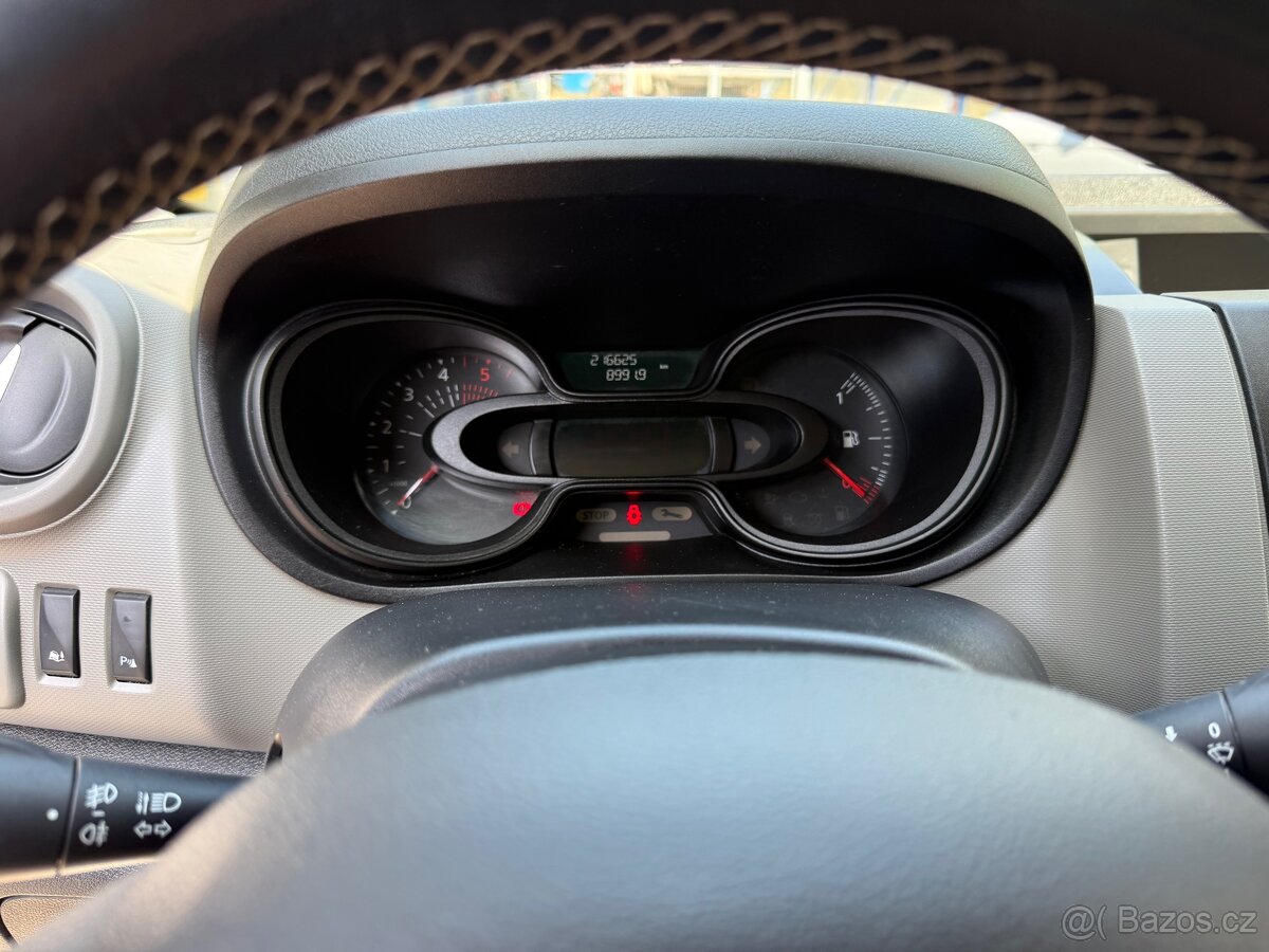 Renault Trafic 1.6 TDi (8 míst) 2018 rok - 6