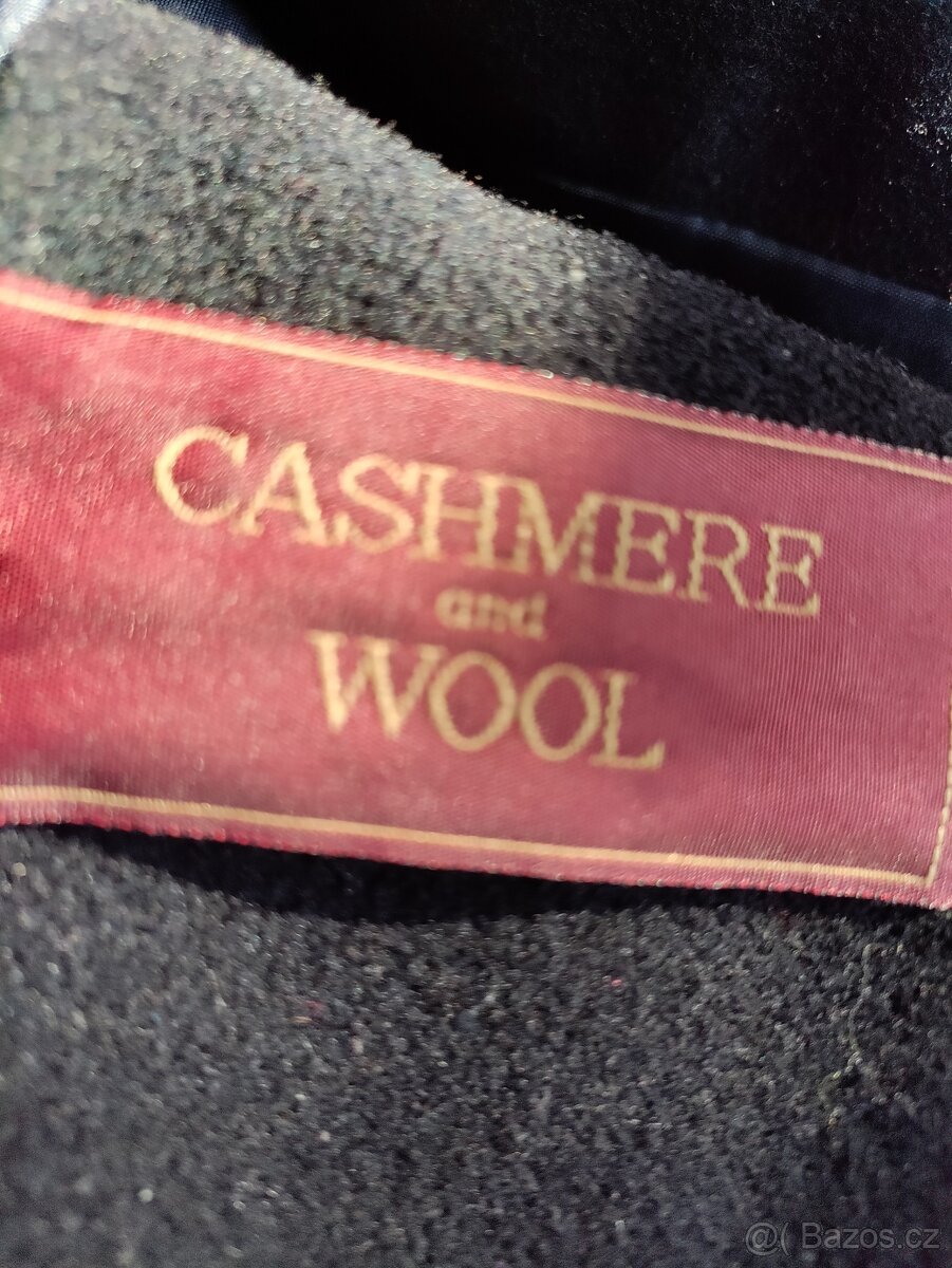 Zimní černý krátký kabát vel 56 - 6