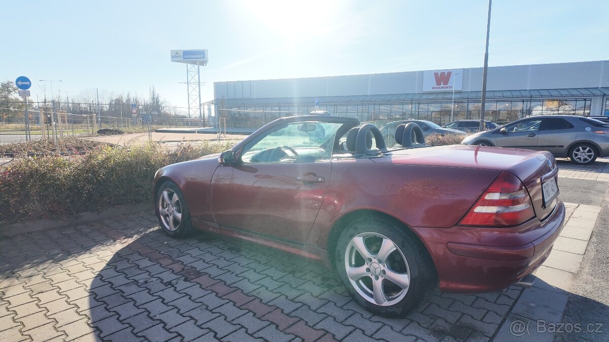 Mercedes-Benz SLK 200, rok 2001 - 6