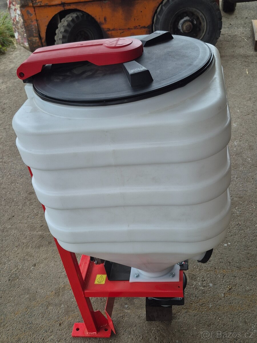 Rozmetadlo práškovač pro přísev meziplodin - 6