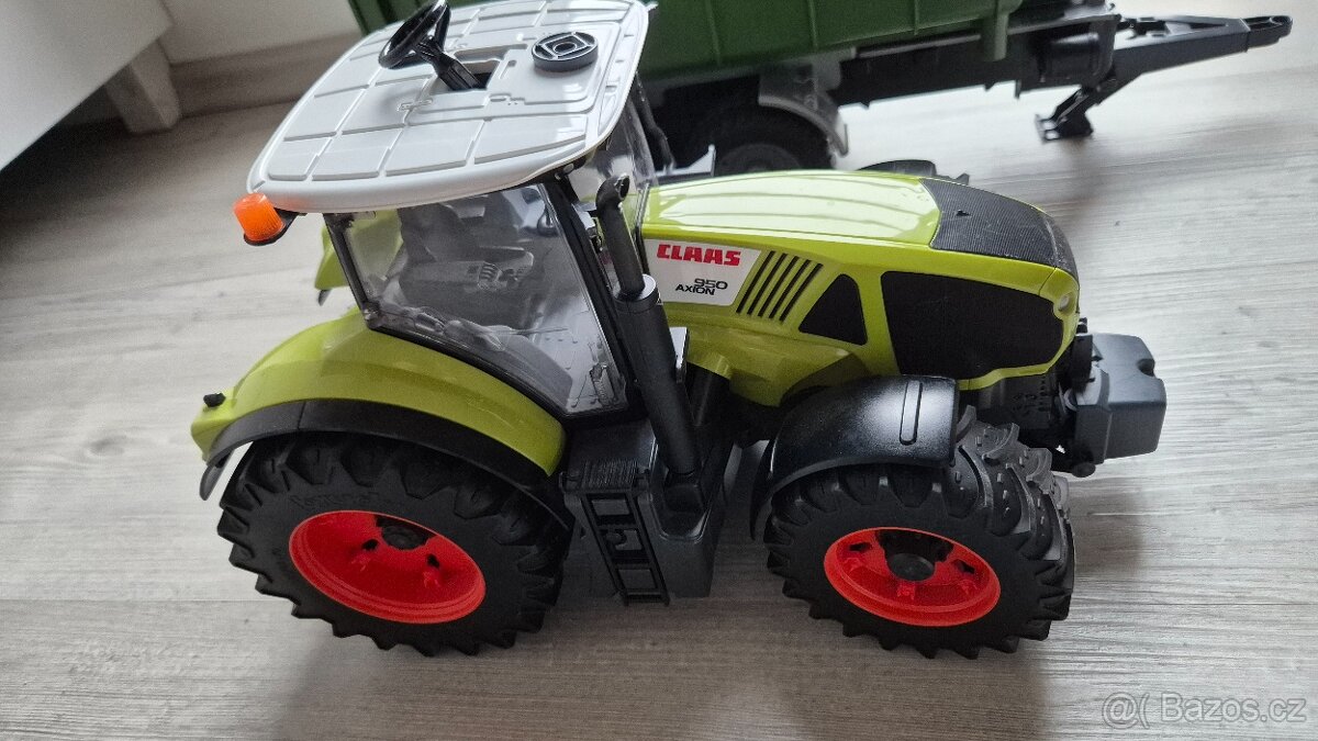 Bruder kombajn a traktor s vlečkou - 6