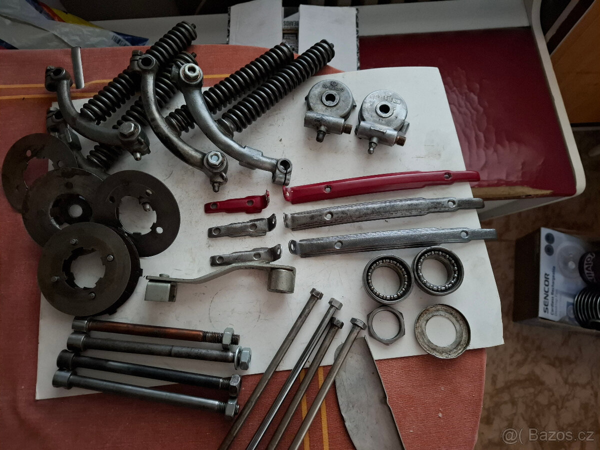 Prodám zadní tluniče na S22 a další díly Stadiony,Jawety - 6