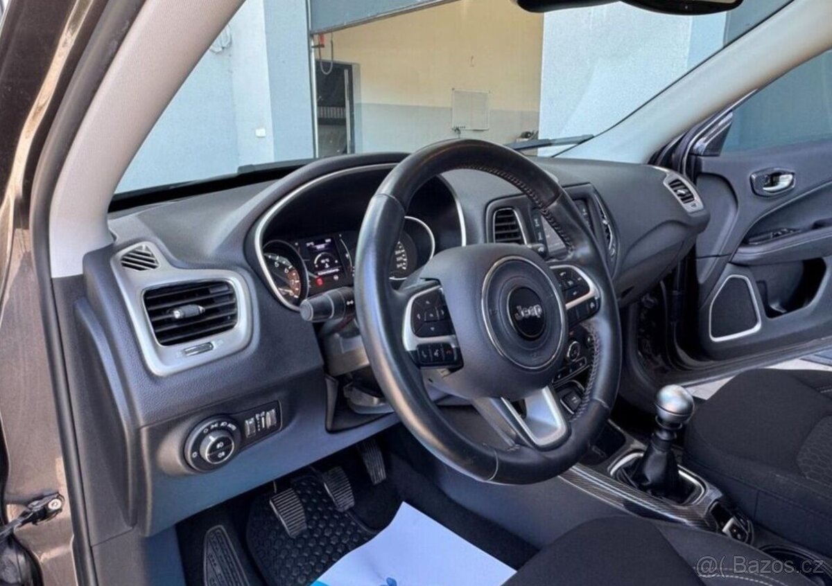 Jeep Compass 1.4 Multiair Longitude benzín manuál 103 kw - 6