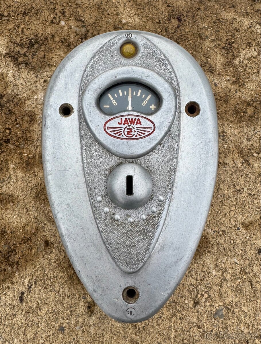 Jawa CZ kyvacka, perak, CZ - spinacka 8A - 6