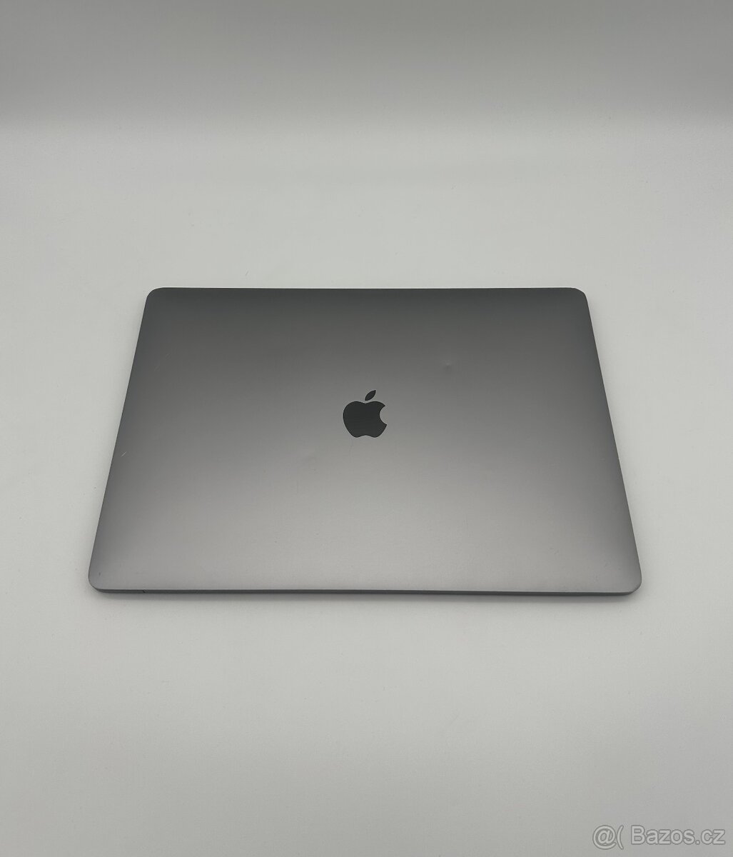 MacBook Pro 15" 2019 Space Gray (100% Batérie) + ZÁRUKA - 6
