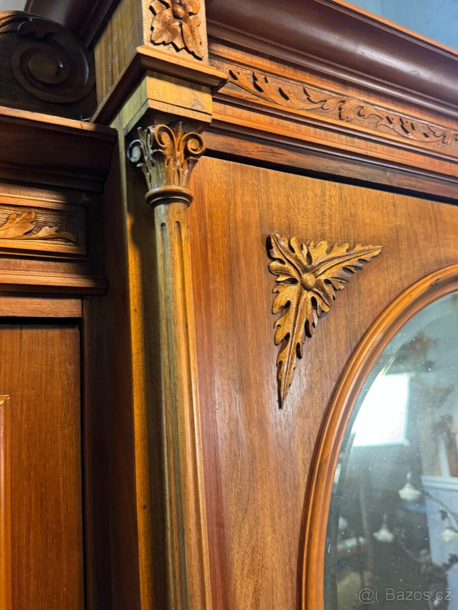 Monumentální šatní skříň (144032) - 6