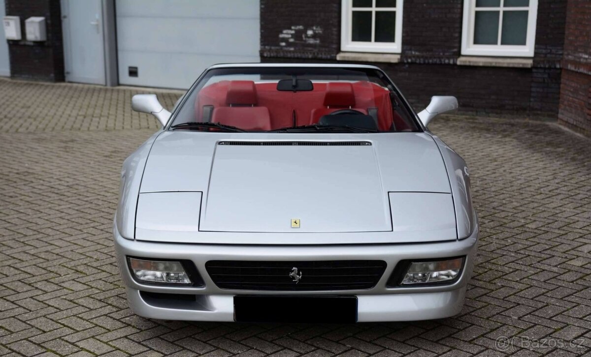 Ferrari 348 Spider z roku 1994 - 6