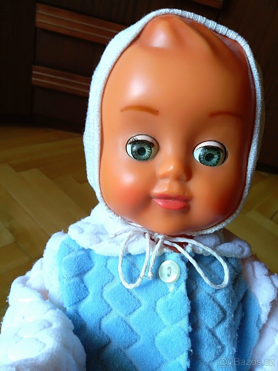 Mrkající panenka + dečka - 6