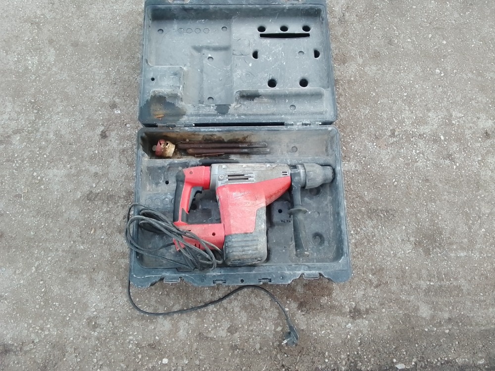 Bourací a sekací kladivo - 6