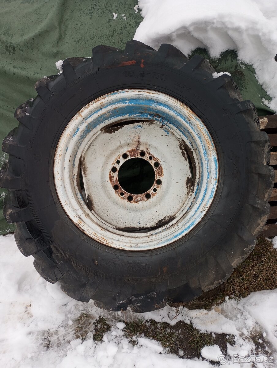 Náhradní díly Zetor e512 - 6