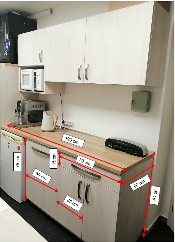 Sestava nábytku do zázemí prodejny od KN - LUMIR s.r.o. - 6