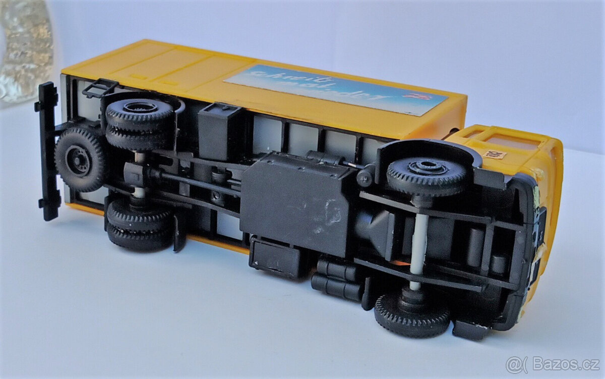 Man. Nákladní auto. Pošta. Délka 10cm. 1:87 - 6