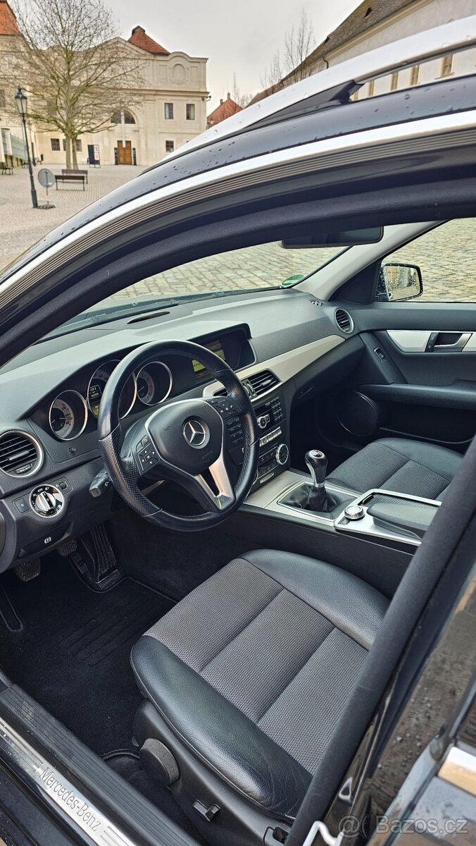 Mercedes C200 - 6