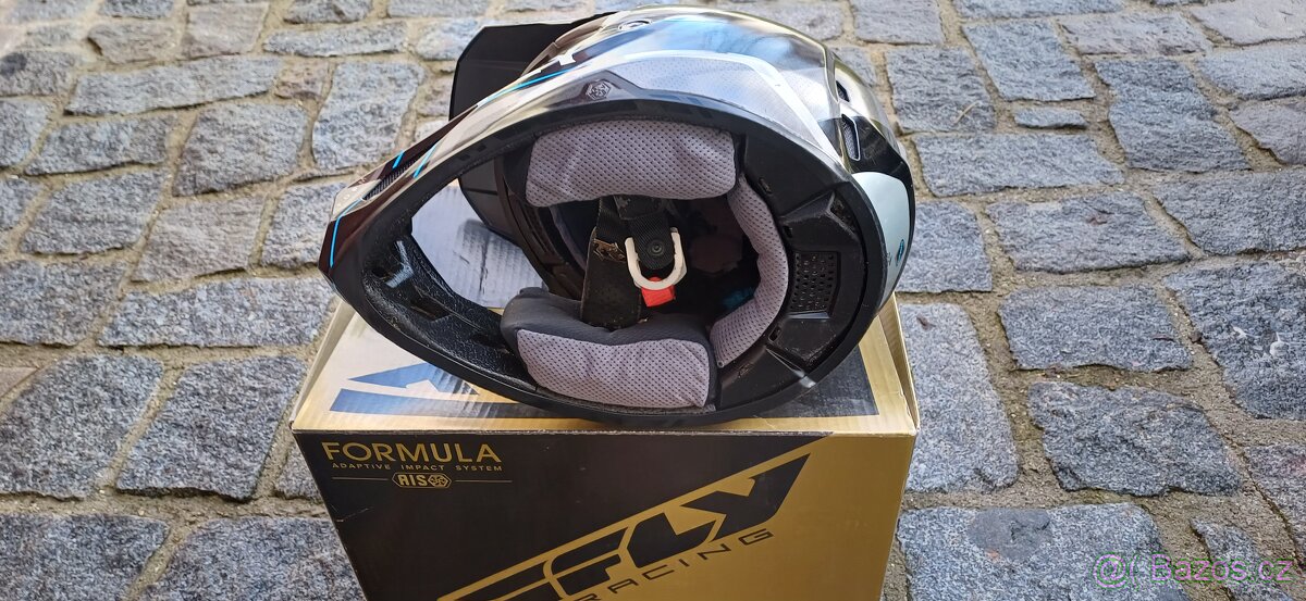 Fly Formula carbon přilba - 6