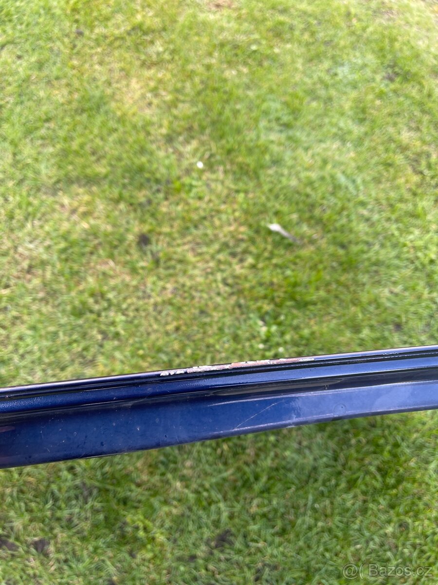 Prodám kapotu na golf iv - 6