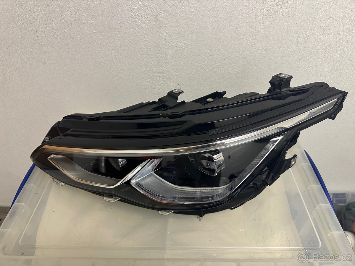 VW Golf 8 full led světlo - 6