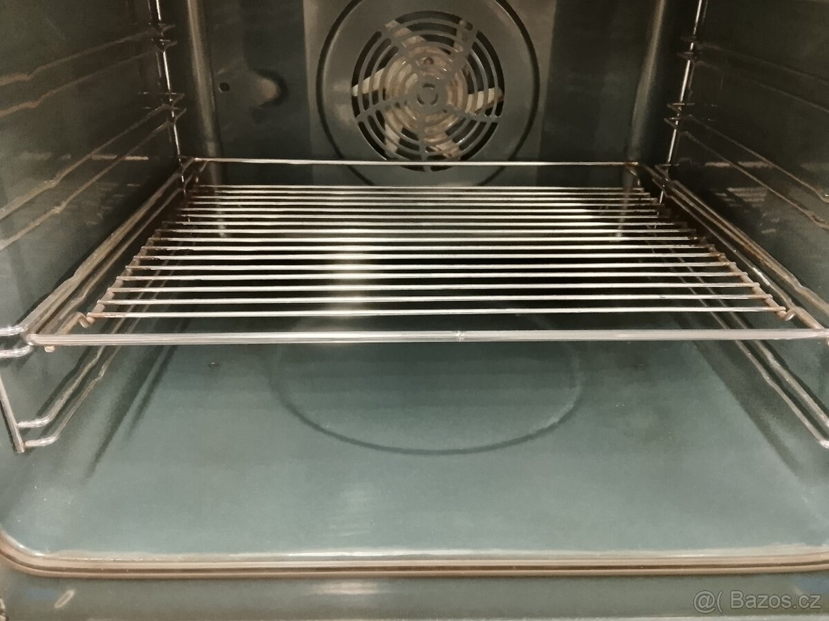 Vestavná trouba AEG - 6