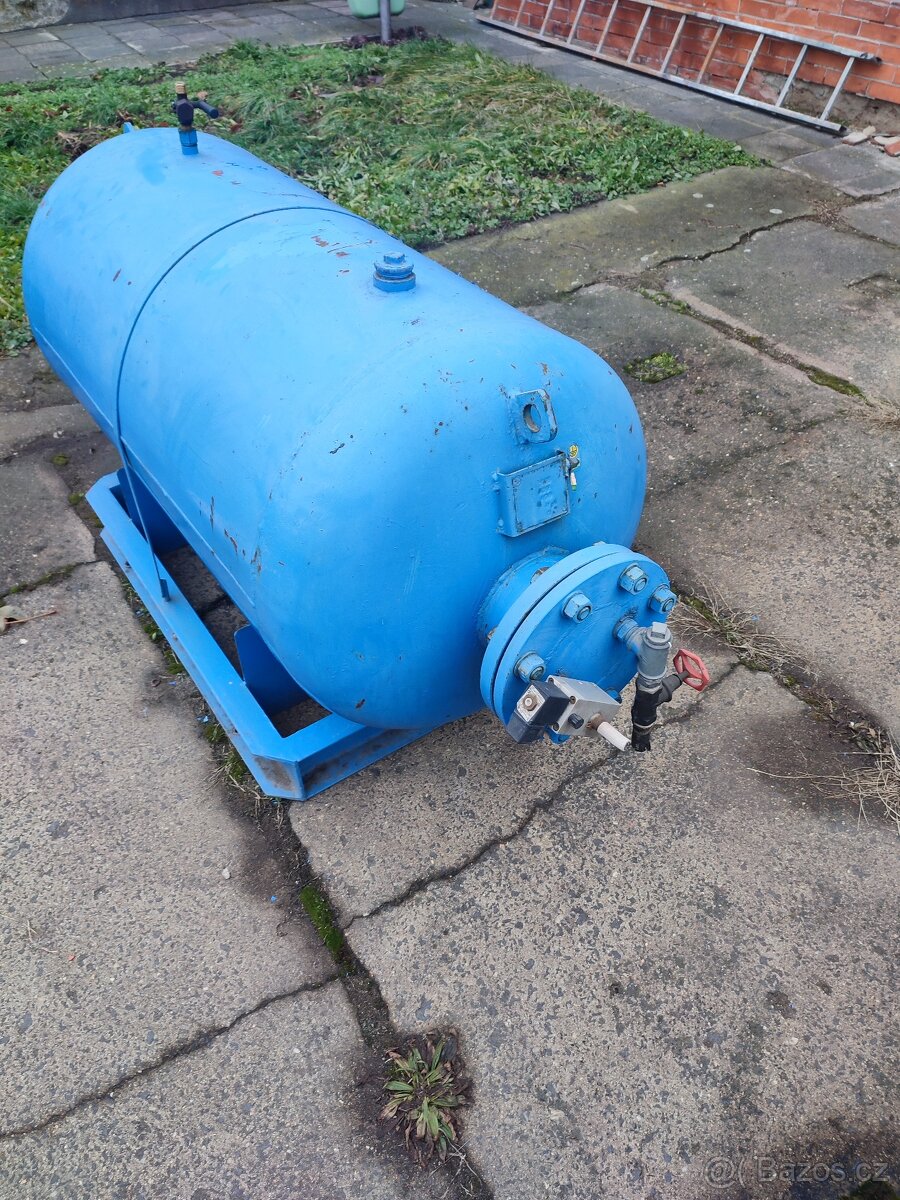 KOMPRESOROVÁ SOUSTAVA - 6