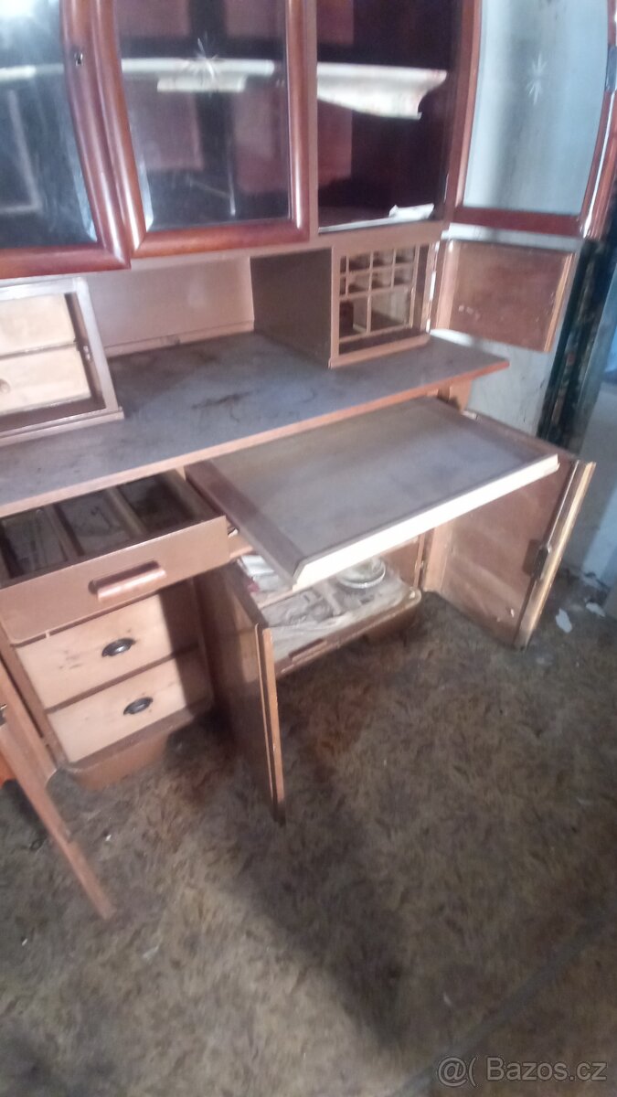 Kredenc cca 40. Leta - 6