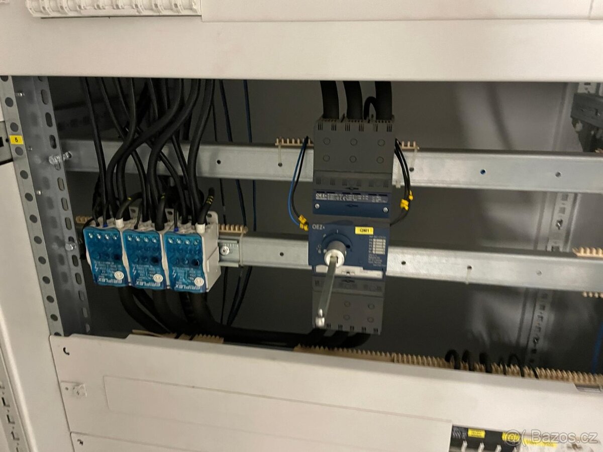 Rozvaděčové skříně - 2 skříň - 6