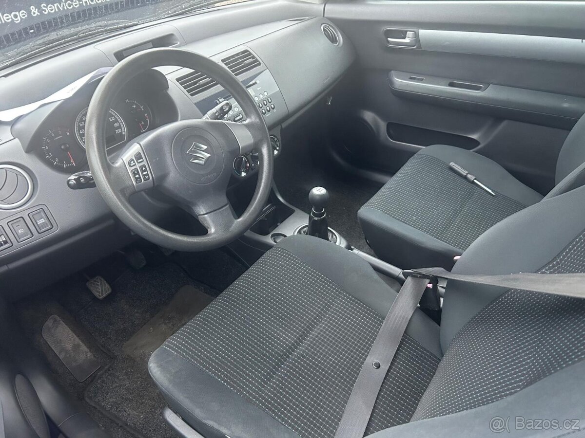 Suzuki Swift 1,3 - 6